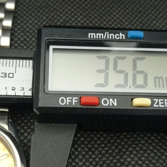 Vintage 1973 Seiko Automatic Mens Silver Watch W/daydate & Gold accents - Picture 7 of 8